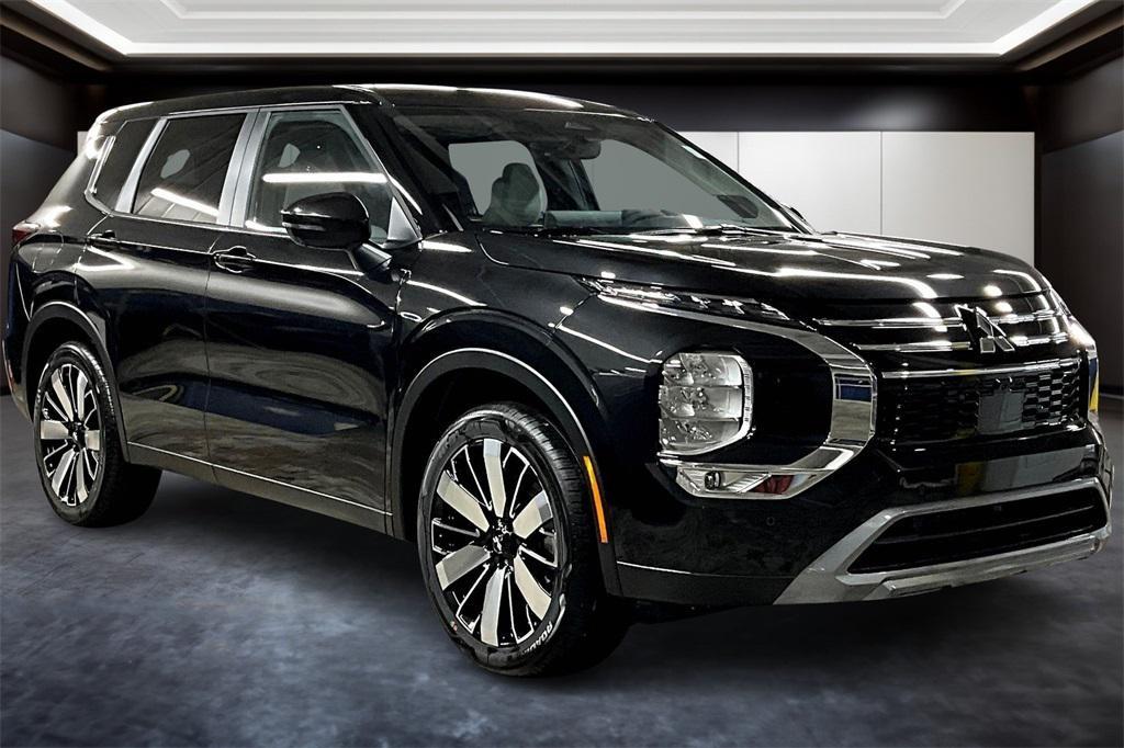 new 2025 Mitsubishi Outlander car, priced at $36,965