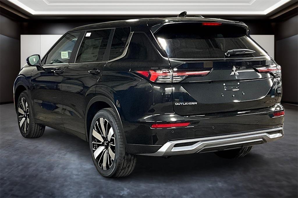 new 2025 Mitsubishi Outlander car, priced at $36,950