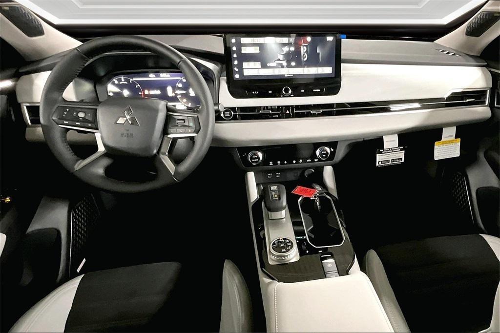 new 2025 Mitsubishi Outlander car, priced at $36,950