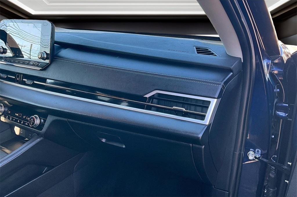 used 2023 Mitsubishi Outlander PHEV car, priced at $25,658