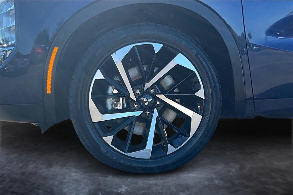 used 2023 Mitsubishi Outlander PHEV car, priced at $25,658