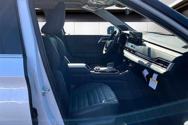 new 2025 Mitsubishi Outlander car, priced at $37,123