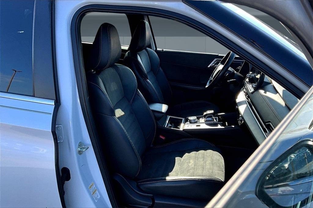 used 2022 Mitsubishi Outlander car, priced at $18,829