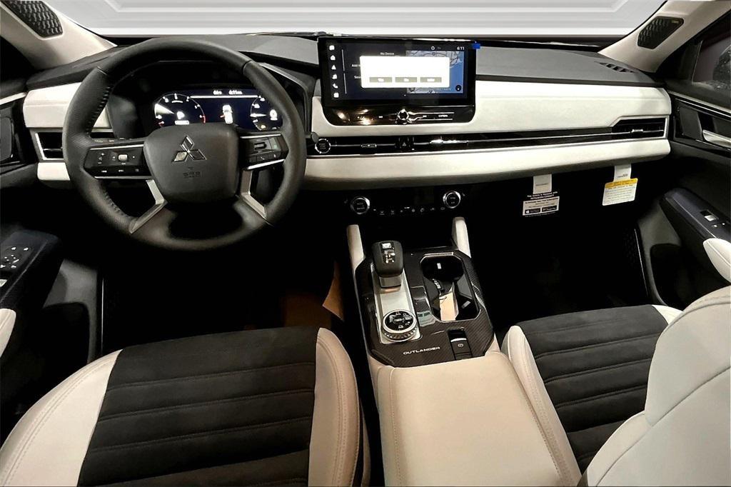 new 2025 Mitsubishi Outlander car, priced at $36,585