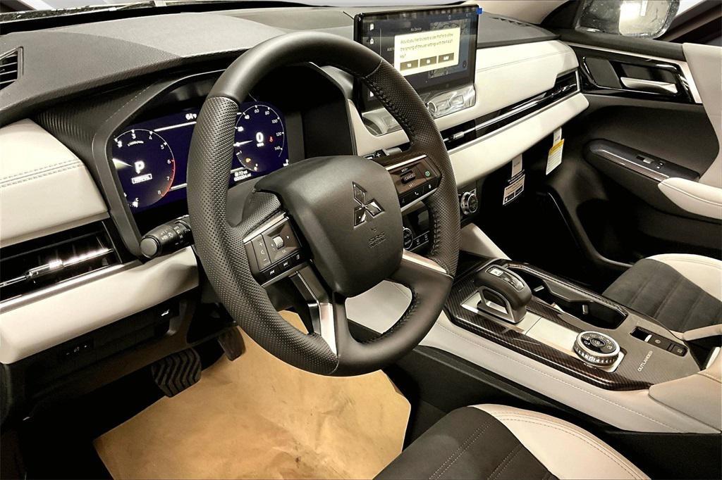 new 2025 Mitsubishi Outlander car, priced at $36,585