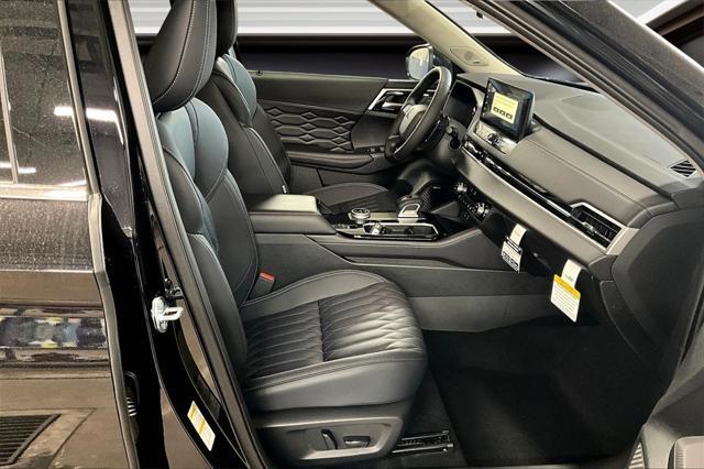 new 2025 Mitsubishi Outlander car, priced at $38,597
