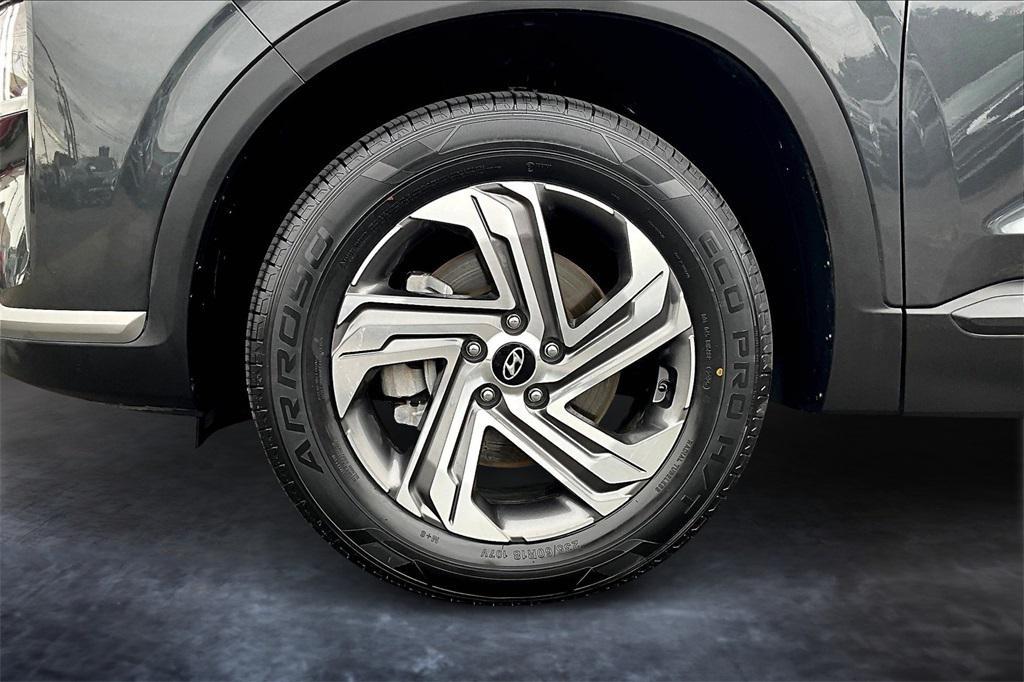 used 2023 Hyundai Santa Fe car, priced at $21,333