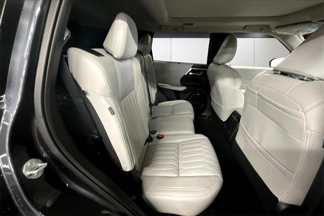 new 2025 Mitsubishi Outlander car, priced at $40,136