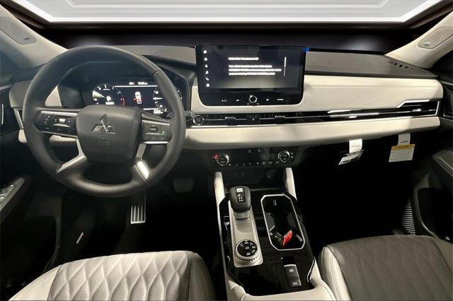 new 2025 Mitsubishi Outlander car, priced at $38,136