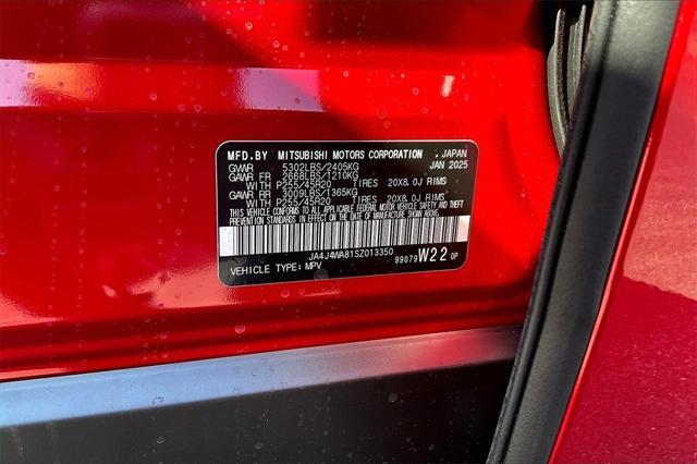 new 2025 Mitsubishi Outlander car, priced at $41,737
