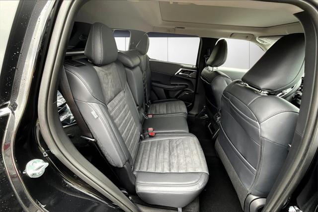 new 2025 Mitsubishi Outlander car, priced at $36,447