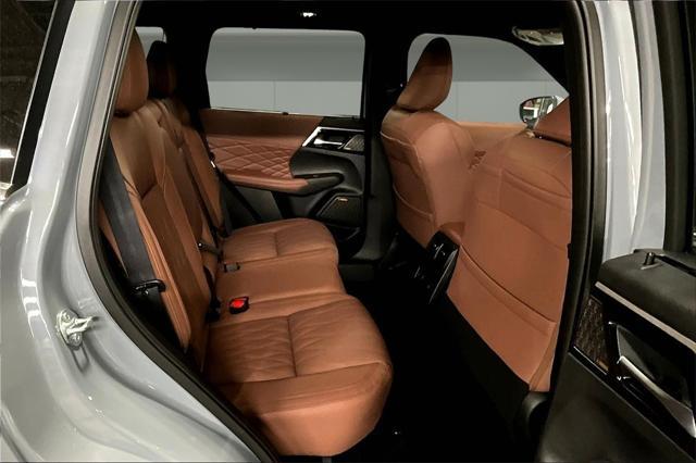 new 2025 Mitsubishi Outlander car, priced at $43,948