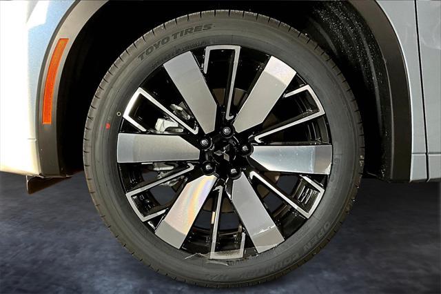 new 2025 Mitsubishi Outlander car, priced at $43,948