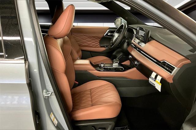 new 2025 Mitsubishi Outlander car, priced at $42,948