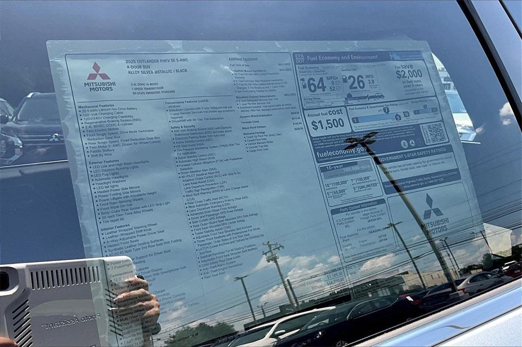 new 2025 Mitsubishi Outlander PHEV car, priced at $45,885