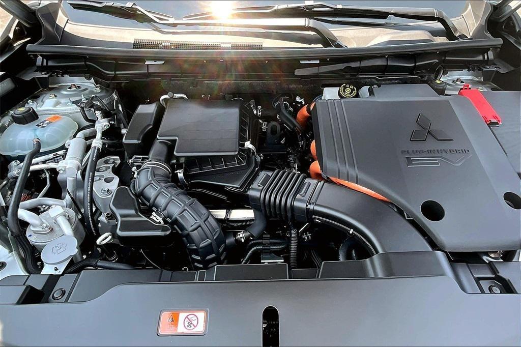 new 2025 Mitsubishi Outlander PHEV car, priced at $45,885