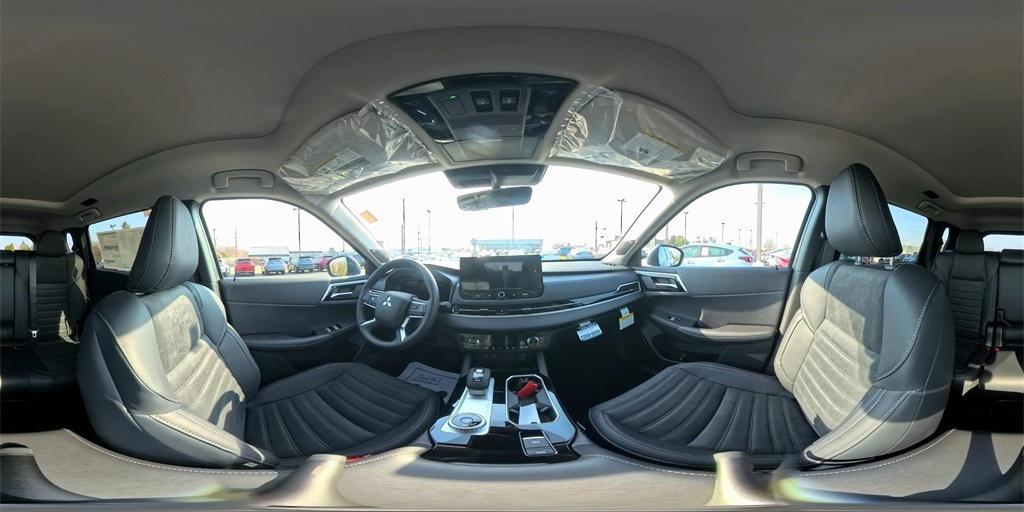 new 2025 Mitsubishi Outlander car, priced at $36,530