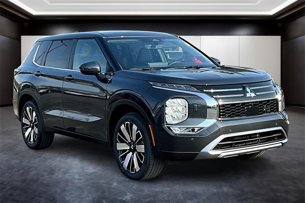new 2025 Mitsubishi Outlander car, priced at $36,530