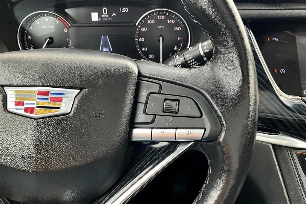 used 2024 Cadillac XT6 car, priced at $37,814