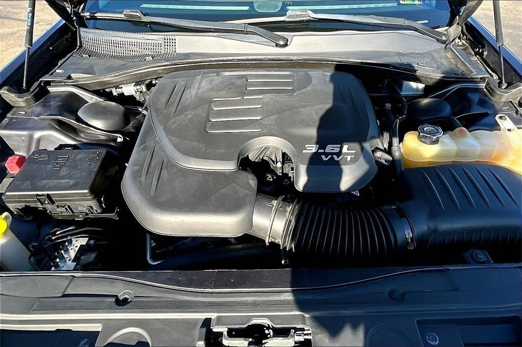 used 2019 Chrysler 300 car, priced at $15,891