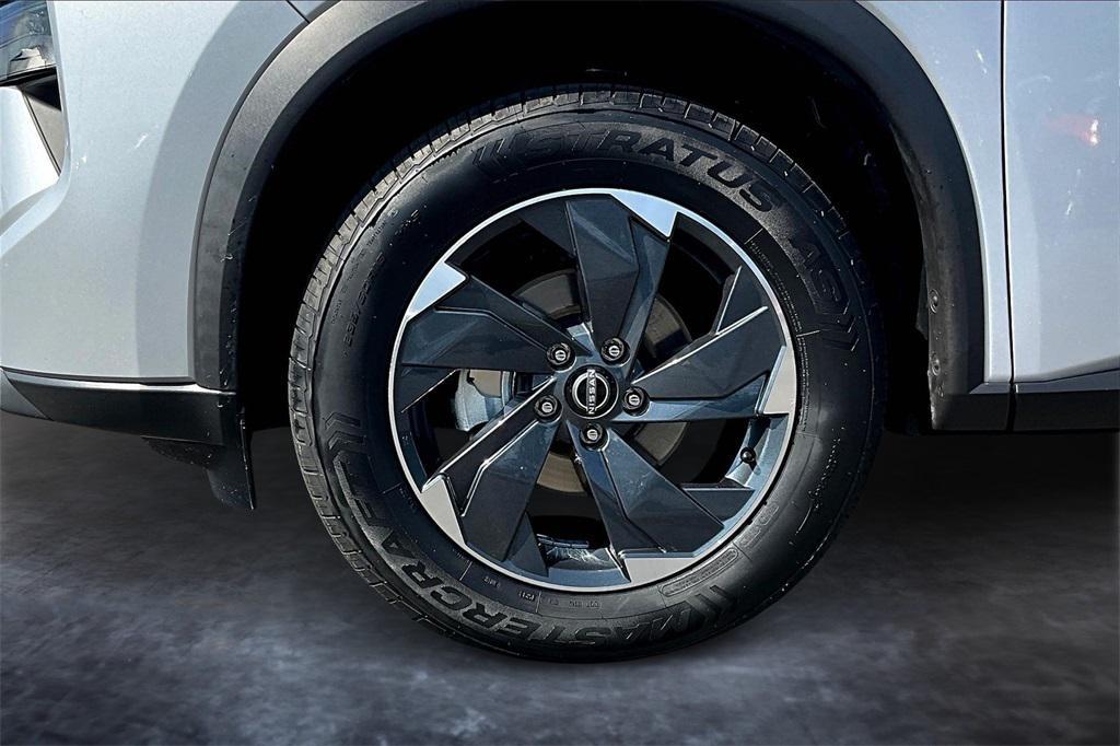 used 2024 Nissan Rogue car, priced at $21,064