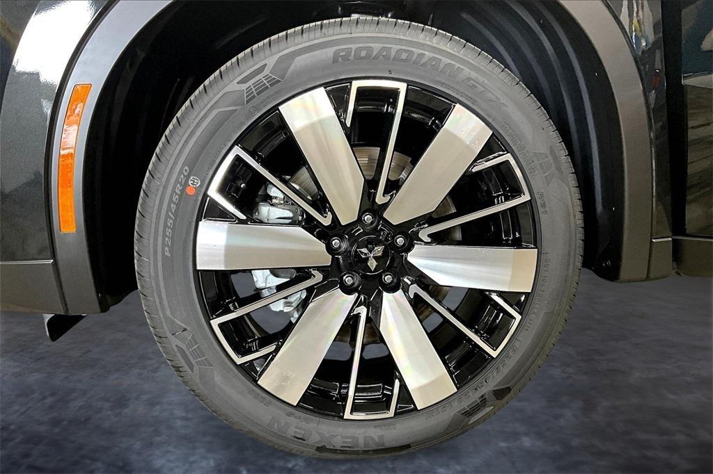 new 2025 Mitsubishi Outlander car, priced at $36,981