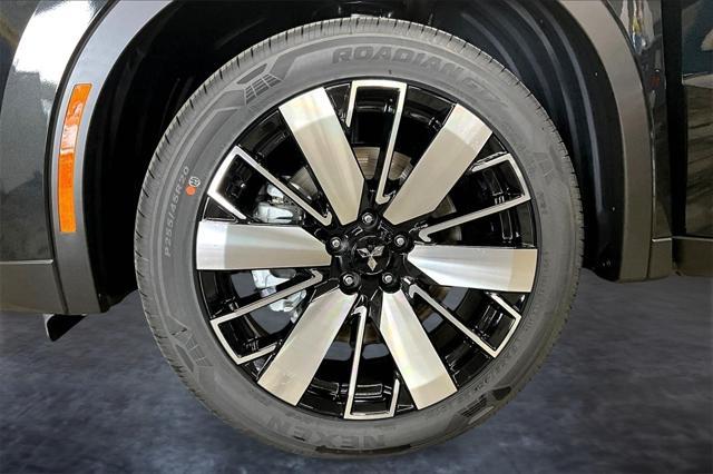 new 2025 Mitsubishi Outlander car, priced at $37,981