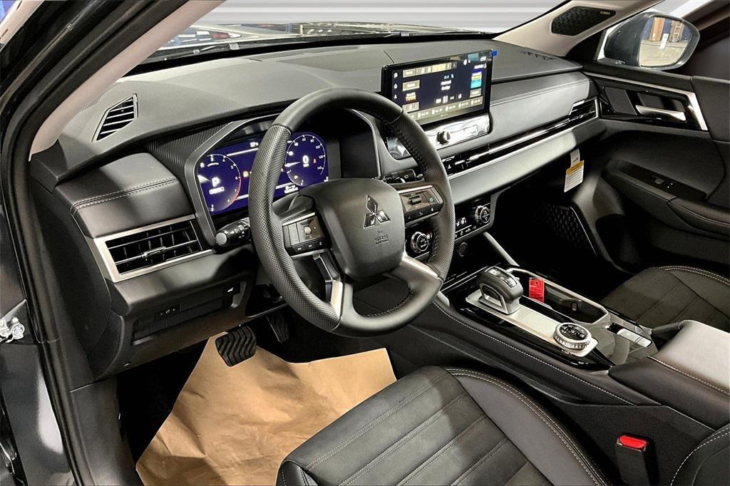new 2025 Mitsubishi Outlander car, priced at $36,530