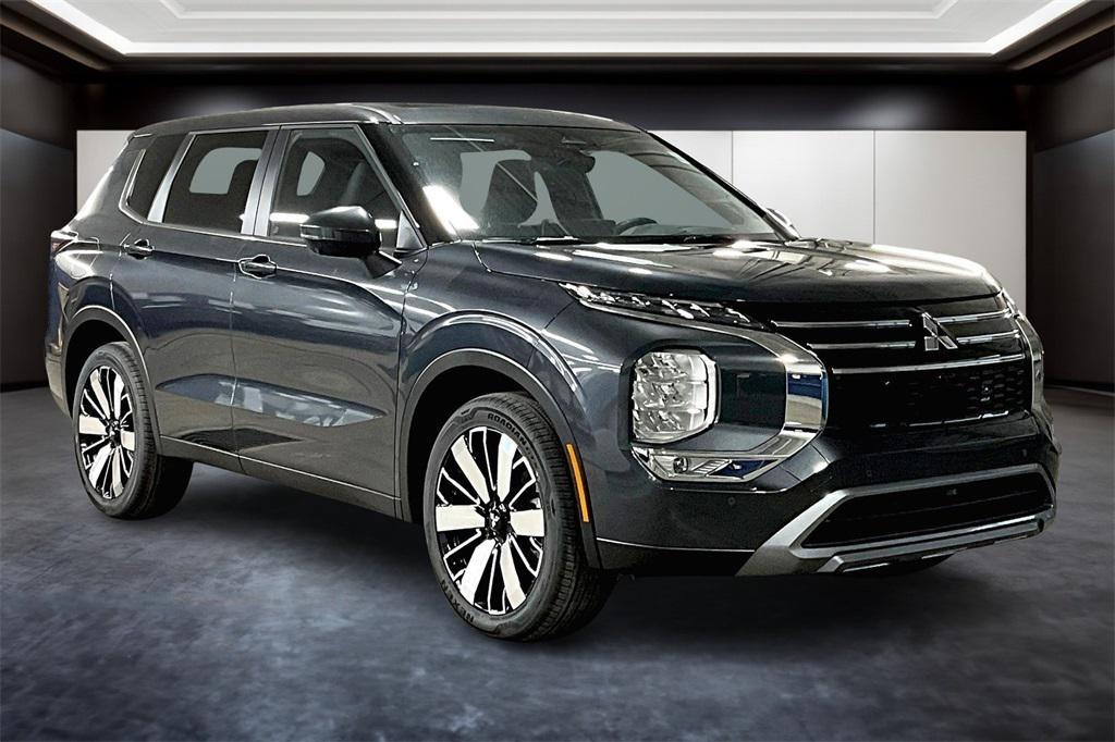 new 2025 Mitsubishi Outlander car, priced at $36,530