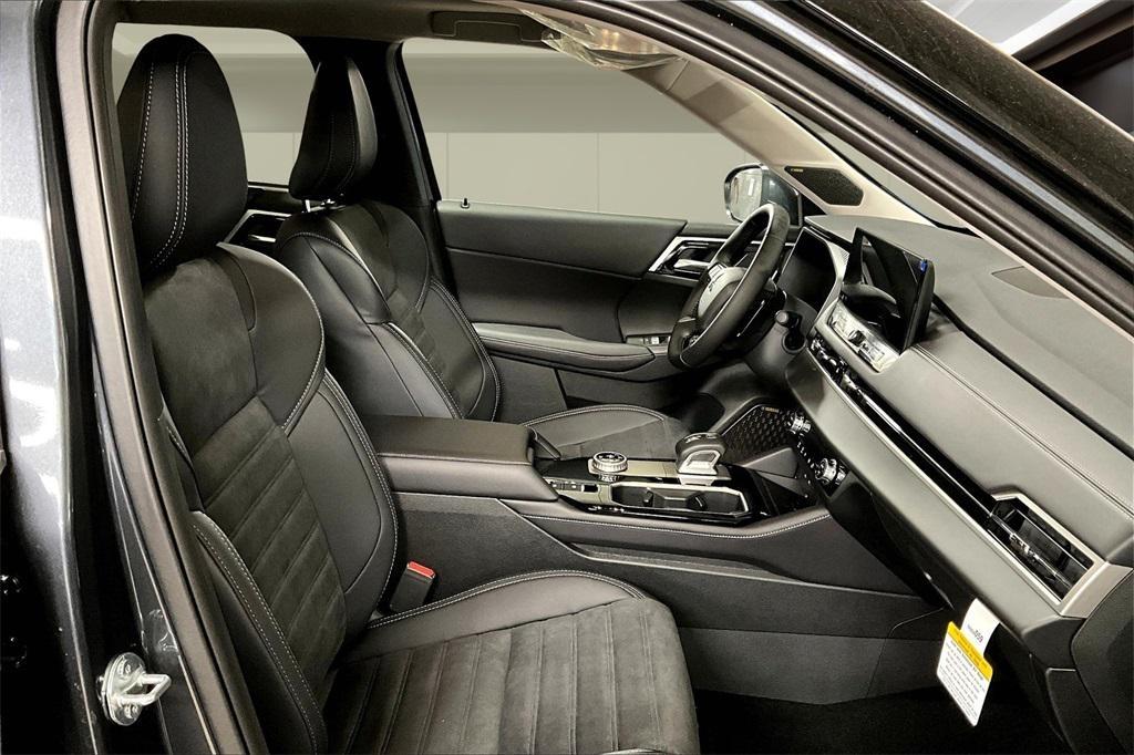 new 2025 Mitsubishi Outlander car, priced at $36,530