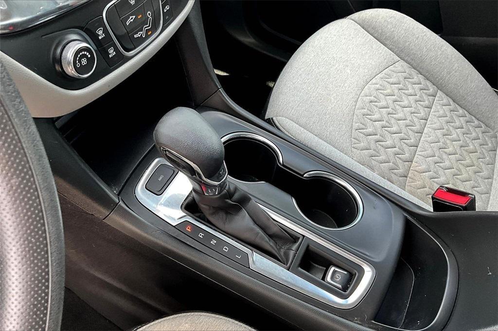 used 2022 Chevrolet Equinox car, priced at $19,070