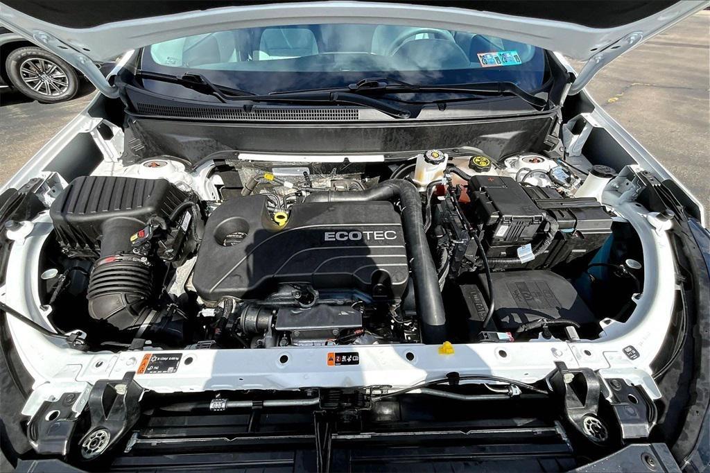 used 2022 Chevrolet Equinox car, priced at $19,070