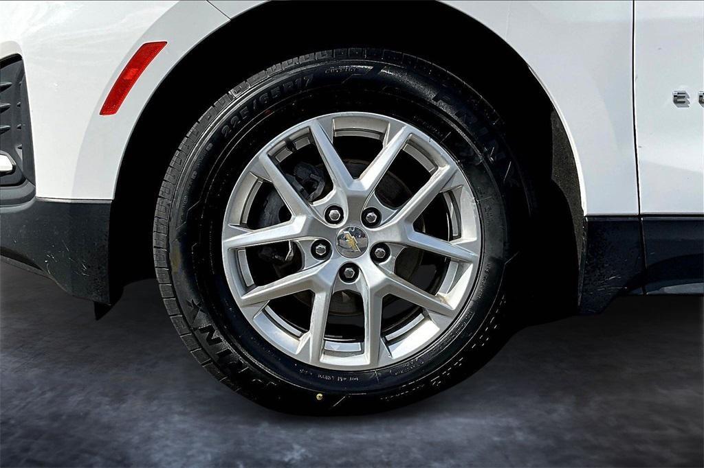 used 2022 Chevrolet Equinox car, priced at $19,070