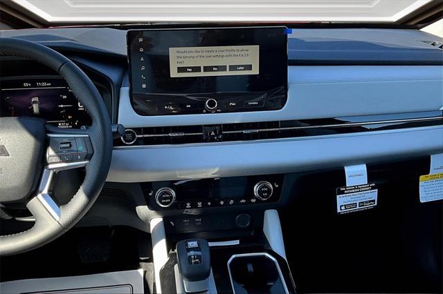 new 2025 Mitsubishi Outlander car, priced at $38,977