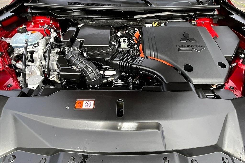 new 2025 Mitsubishi Outlander PHEV car