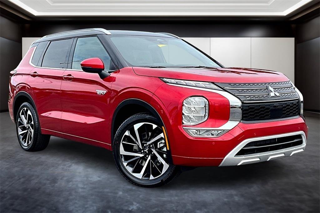 new 2025 Mitsubishi Outlander PHEV car