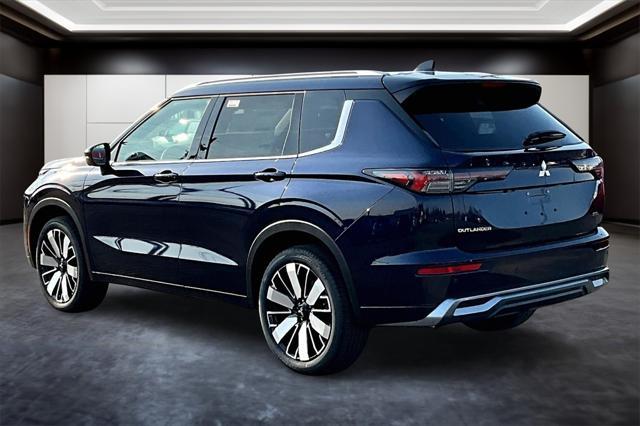 new 2025 Mitsubishi Outlander car, priced at $38,440