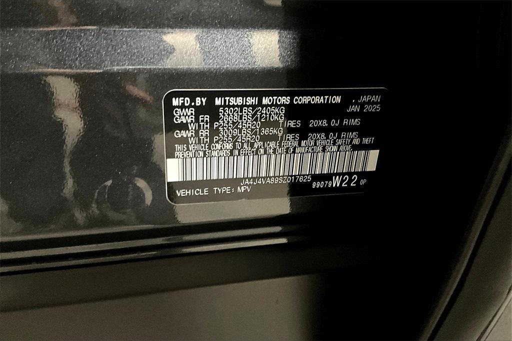 new 2025 Mitsubishi Outlander car, priced at $36,370