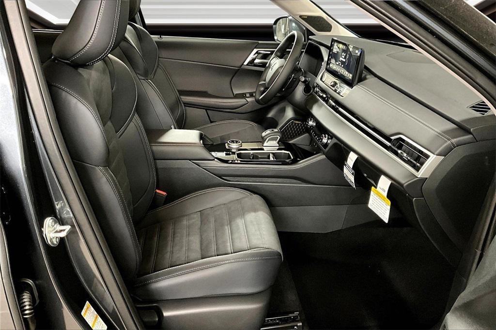 new 2025 Mitsubishi Outlander car, priced at $36,370