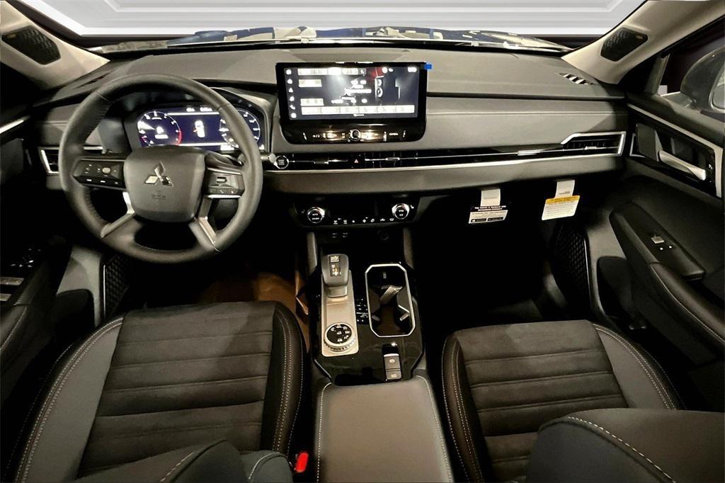 new 2025 Mitsubishi Outlander car, priced at $36,370
