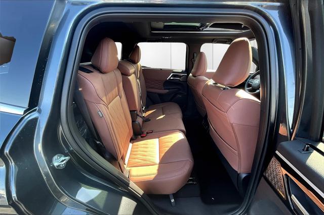 new 2025 Mitsubishi Outlander car, priced at $43,511