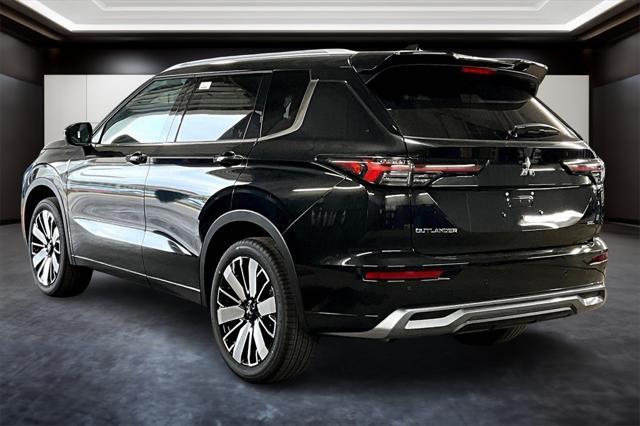 new 2025 Mitsubishi Outlander car, priced at $40,817