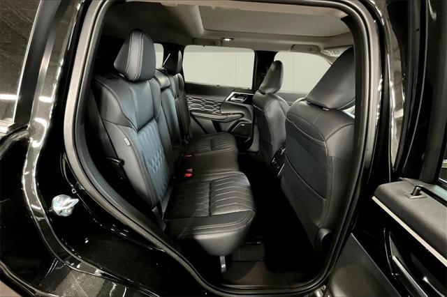 new 2025 Mitsubishi Outlander car, priced at $40,817
