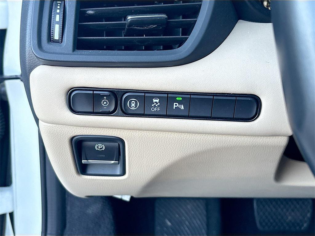 used 2022 Acura TLX car, priced at $25,000