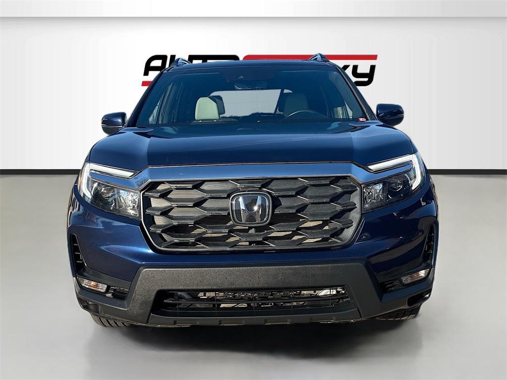 used 2023 Honda Passport car, priced at $27,100