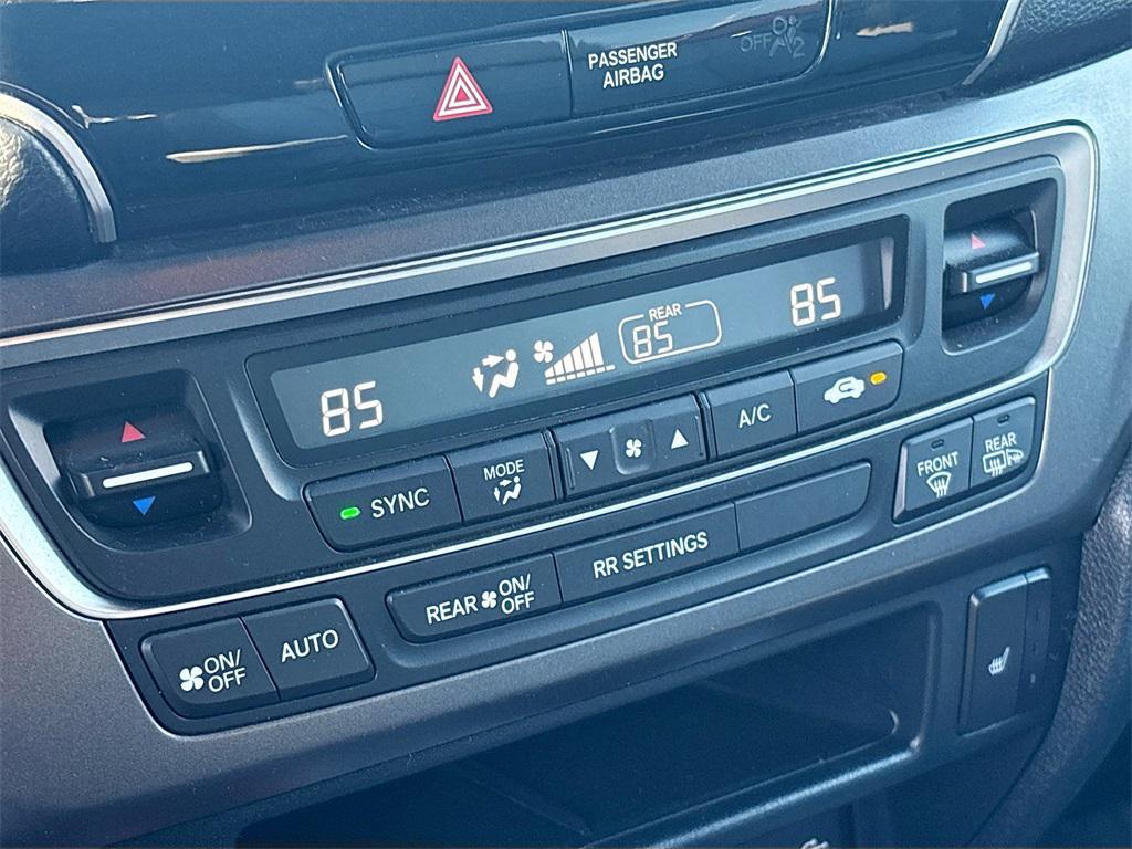 used 2023 Honda Passport car, priced at $27,100