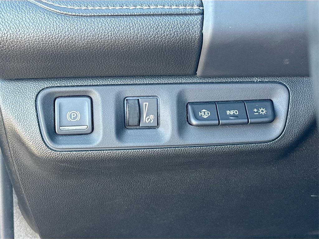 used 2023 GMC Acadia car, priced at $28,600