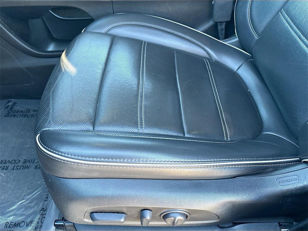 used 2023 GMC Acadia car, priced at $28,600