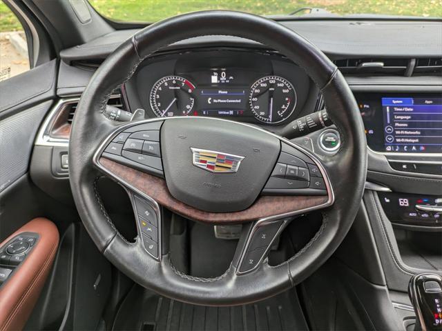 used 2021 Cadillac XT5 car, priced at $30,700