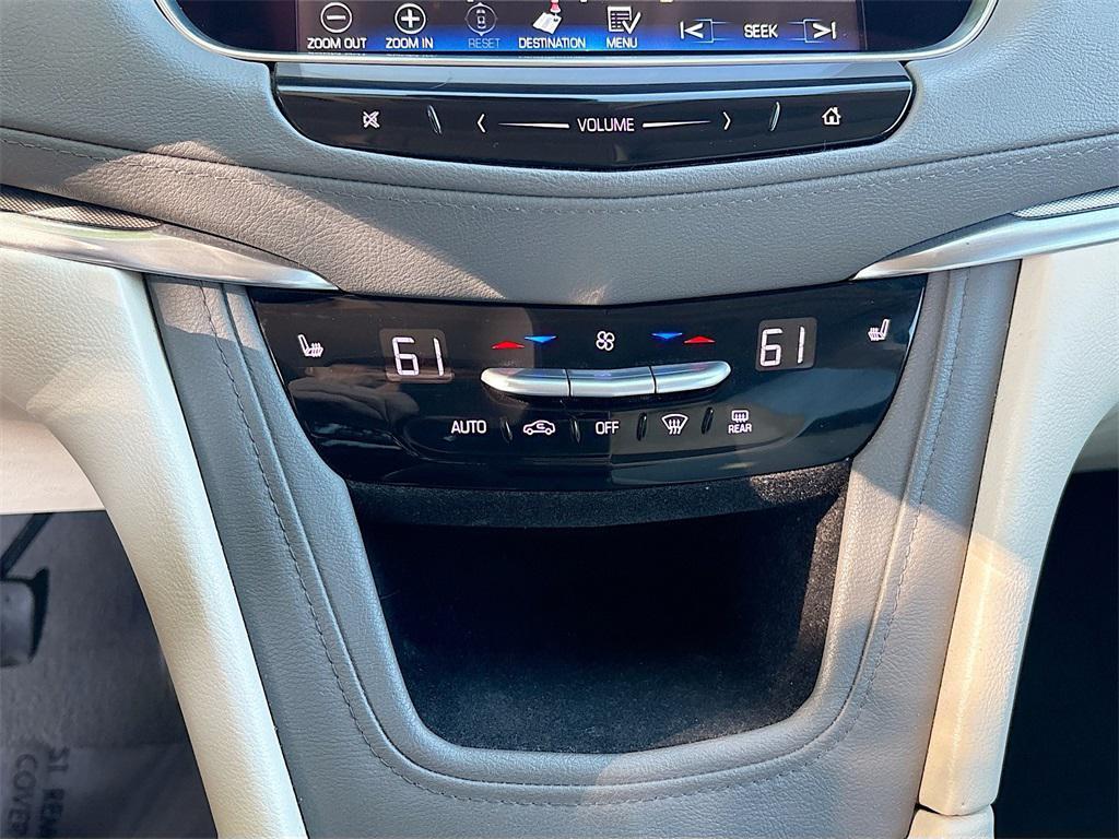 used 2017 Cadillac XT5 car, priced at $16,100